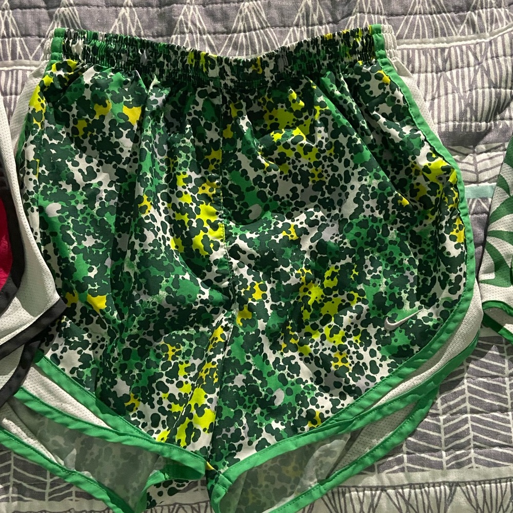 Nike shorts♥️